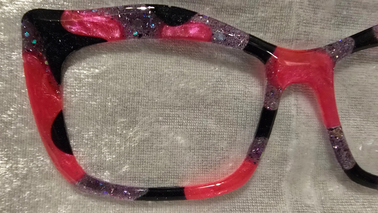 Black + Pink Tort